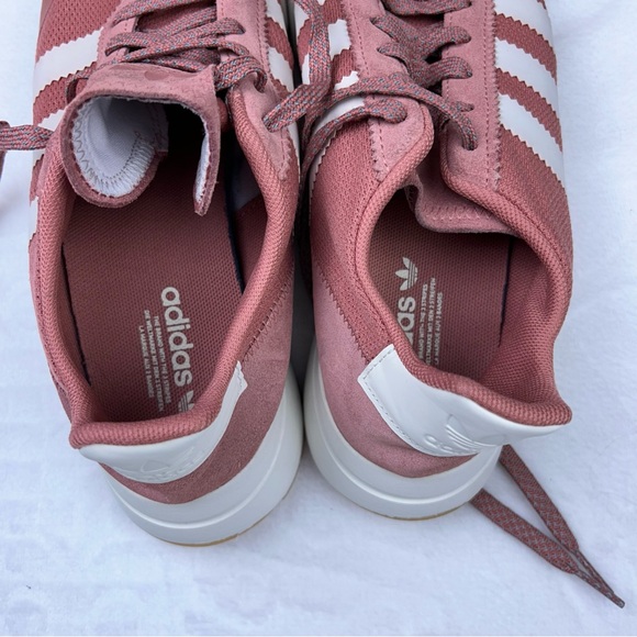 adidas Women's Rose and White Sneakers - Picture 4 of 15